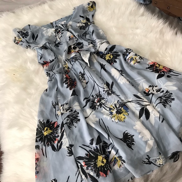 Other - Light blue floral dress